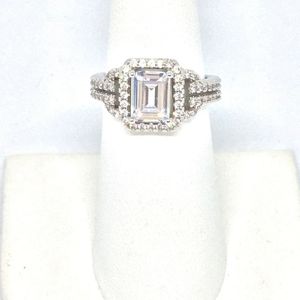 Beautiful Saphire Created Sterling Ring